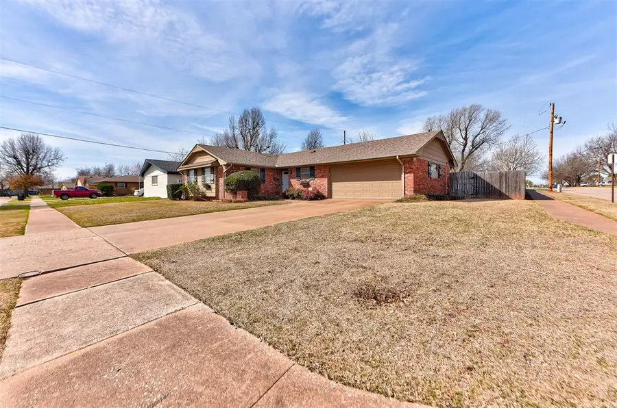 3001 Beverly Drive, Edmond, OK 73013 - #2