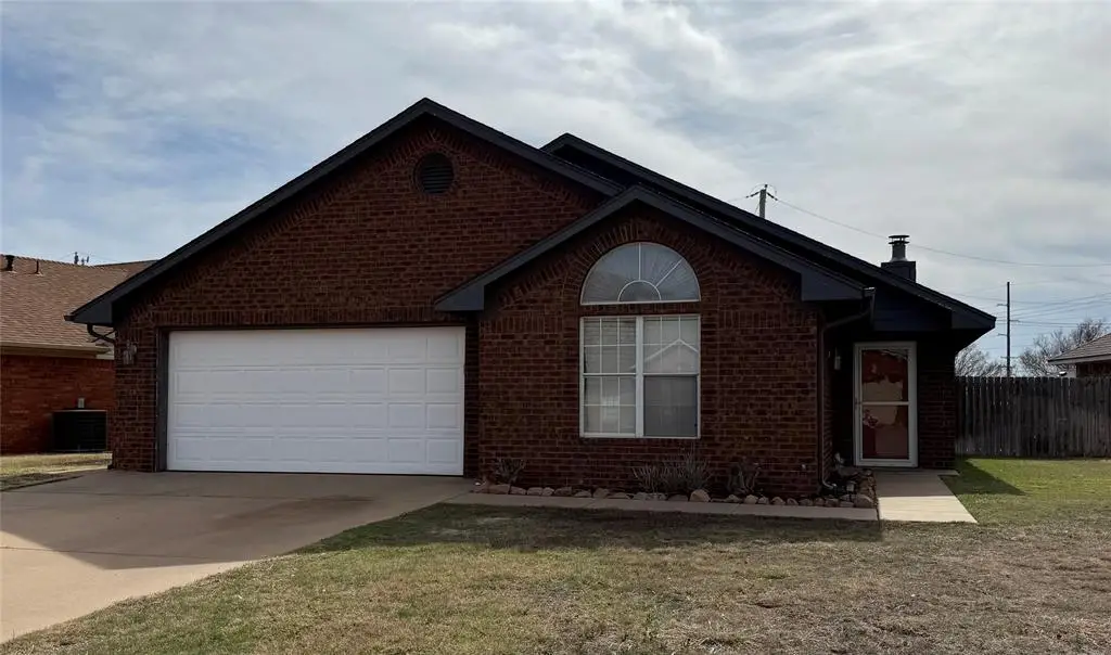 2812 N Towne Drive, Altus, OK 73521 - #1
