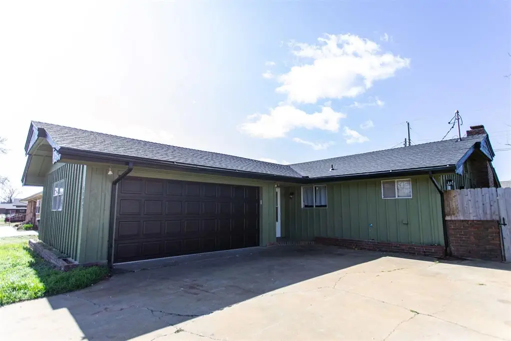 4002 N Chapman Avenue, Shawnee, OK 74804 - #1