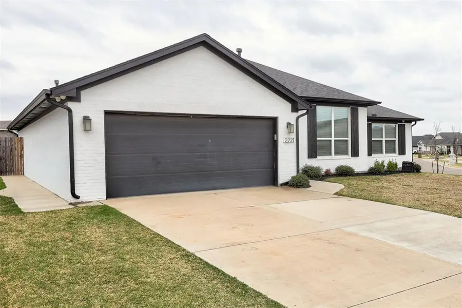 2221 NW 179th Street, Edmond, OK 73012 - #3