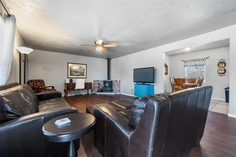 721 Hedge Drive, Midwest City, OK 73110 - #3