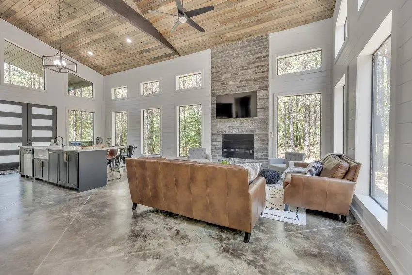 125 Bear Cedar Trail, Broken Bow, OK 74728 - #3