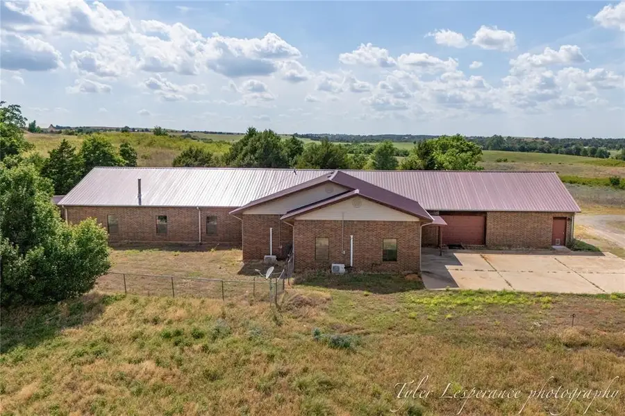 12168 N Us 281 Highway, Lookeba, OK 73053 - #2