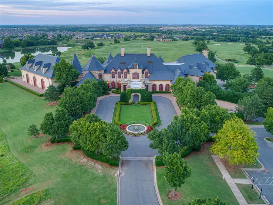 5804 Promenade Square, Oklahoma City, OK 73142 - #3