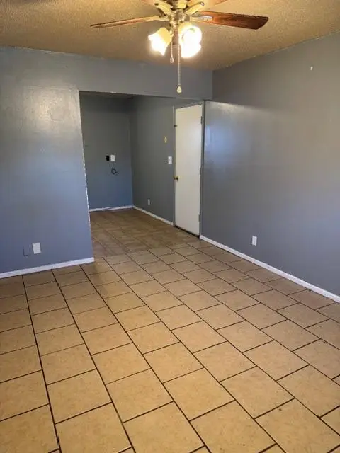 1410 N Ferguson Street, Enid, OK 73701 - #3