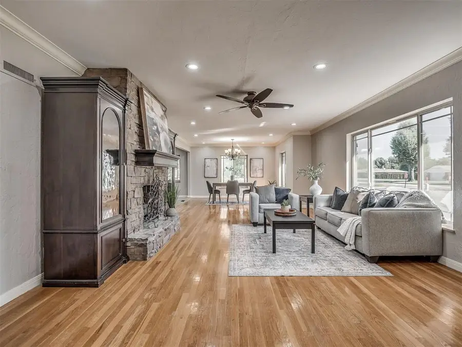 405 S Pine Street, Crescent, OK 73028 - #3