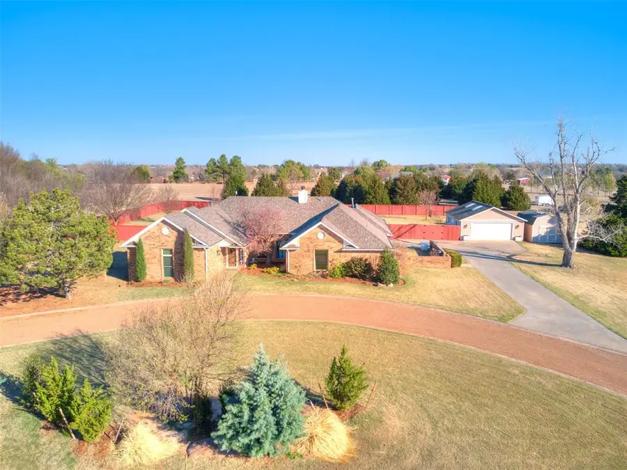 1121 Silver Oaks Drive, Edmond, OK 73025 - #2