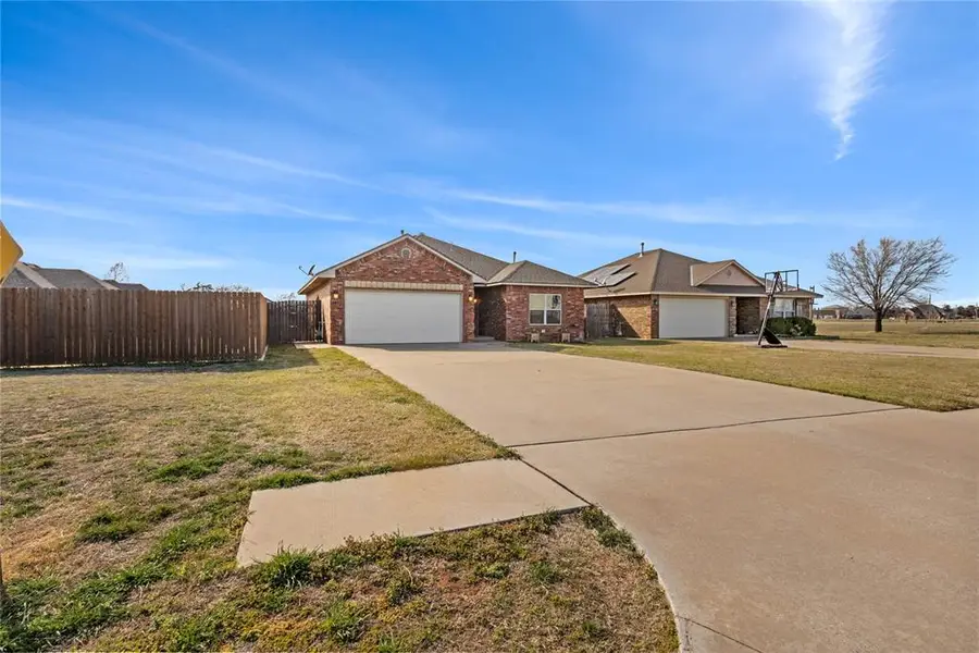 709 S Lyle Road, Weatherford, OK 73096 - #3