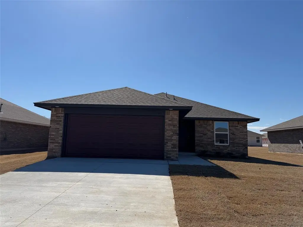 917 Hazy Brook Circle, Chickasha, OK 73018 - #1