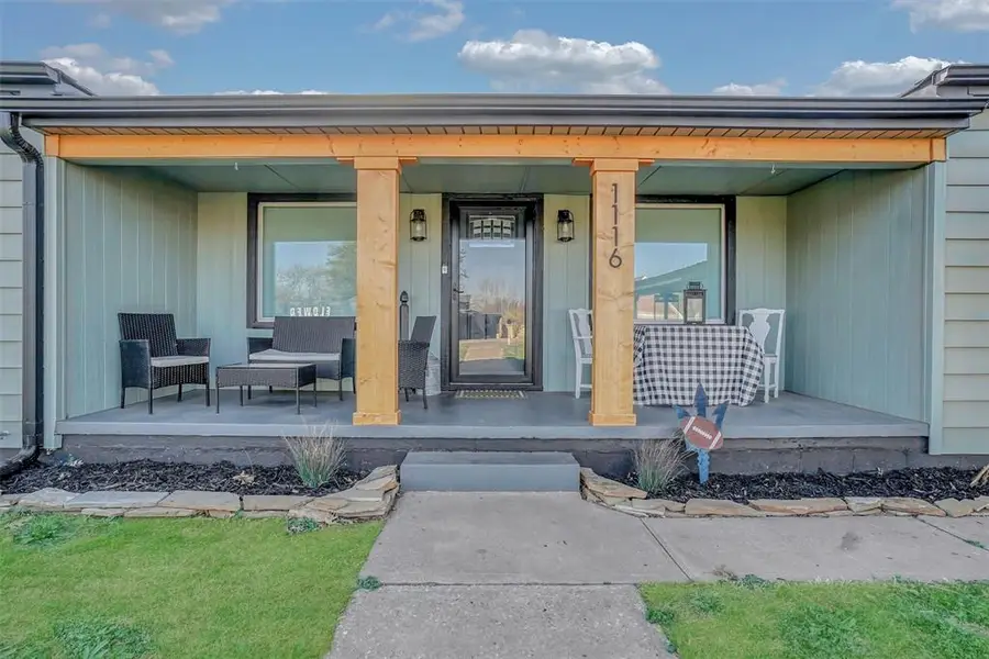 1116 N West Street, Cordell, OK 73632 - #2