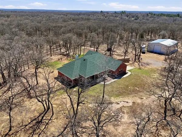 30565 Pottawatomie Road, Wanette, OK 74878