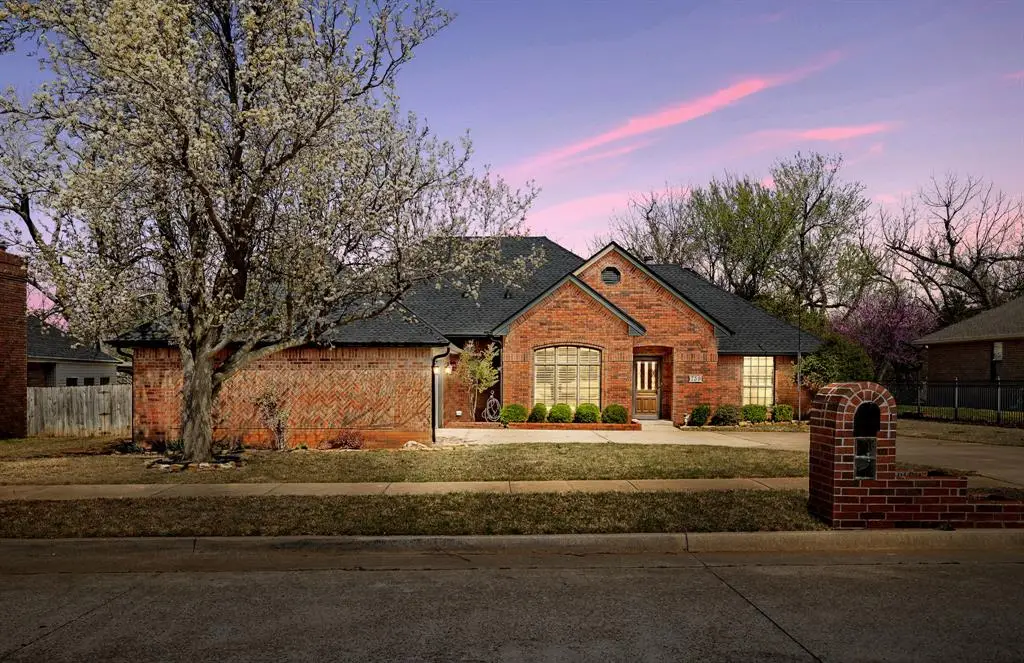739 Kingsgate Road, Yukon, OK 73099 - #1