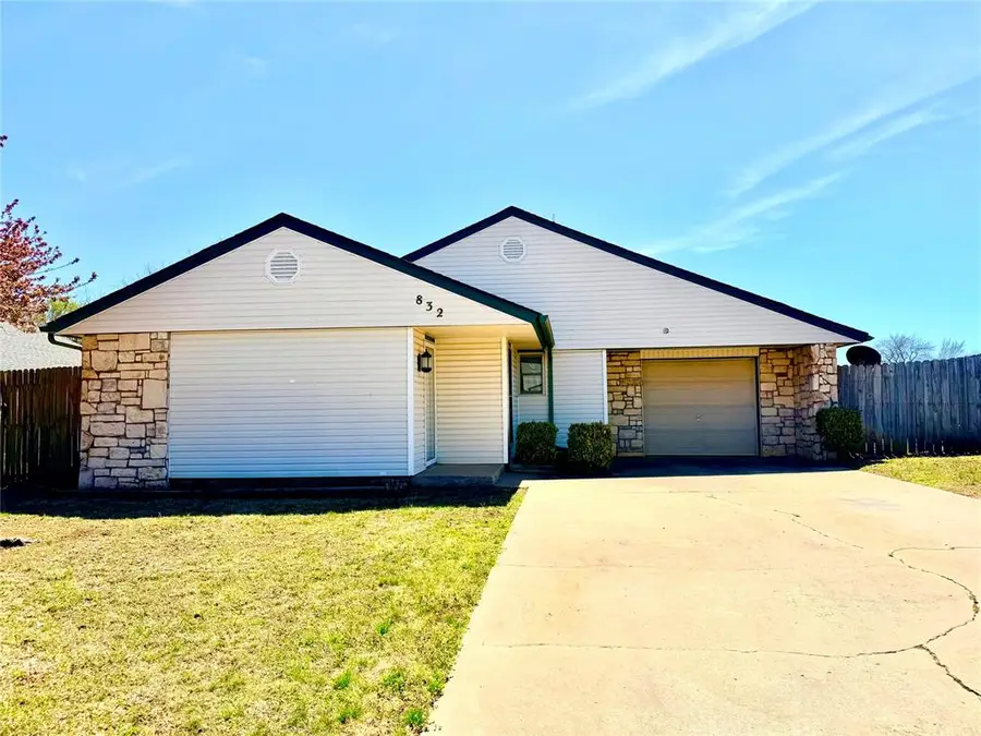 832 SE 14th Street, Moore, OK 73160 - #2