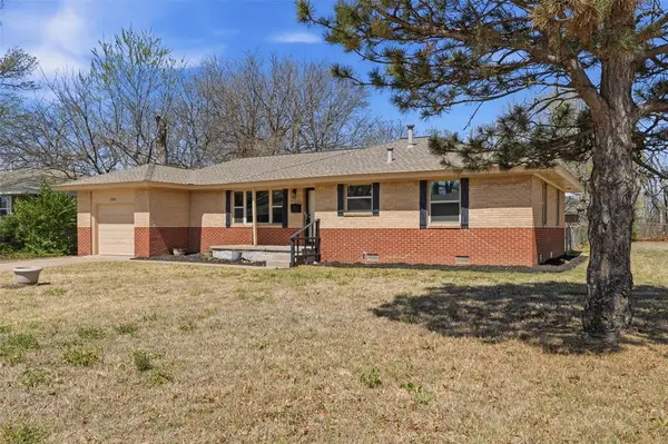 1203 Barbour Street, Norman, OK 73069