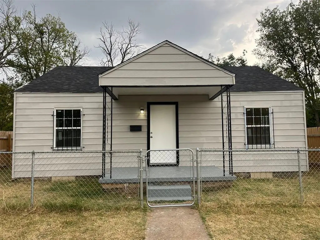 106 SW 18th Street, Lawton, OK 73501 - #1