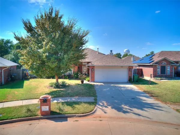 724 Mcconnell Drive, Yukon, OK 73099