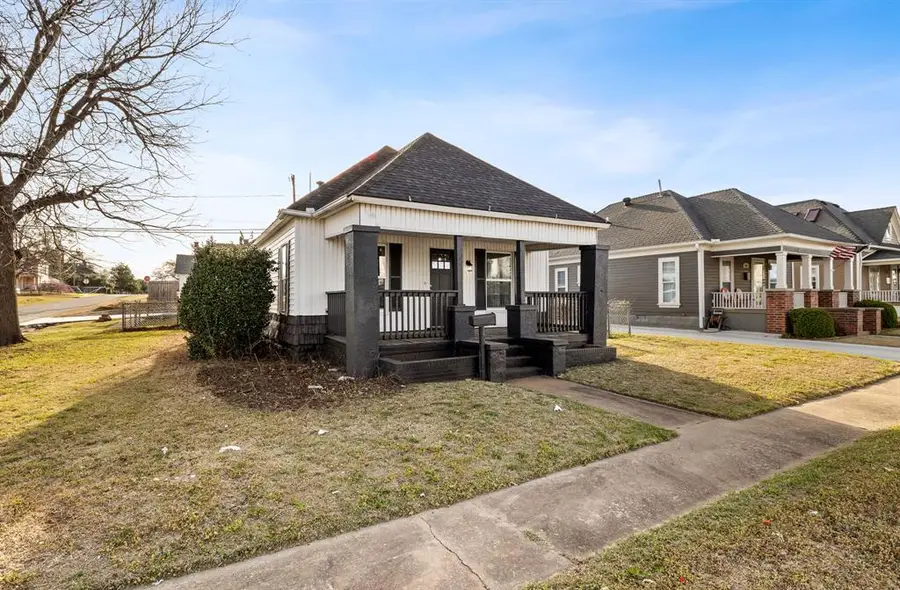 1001 S Rock Island Avenue, El Reno, OK 73036 - #3