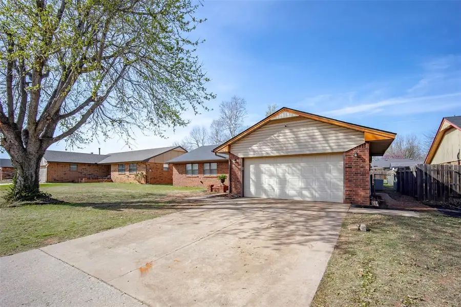 1119 W Johnathan Way, Mustang, OK 73064 - #2