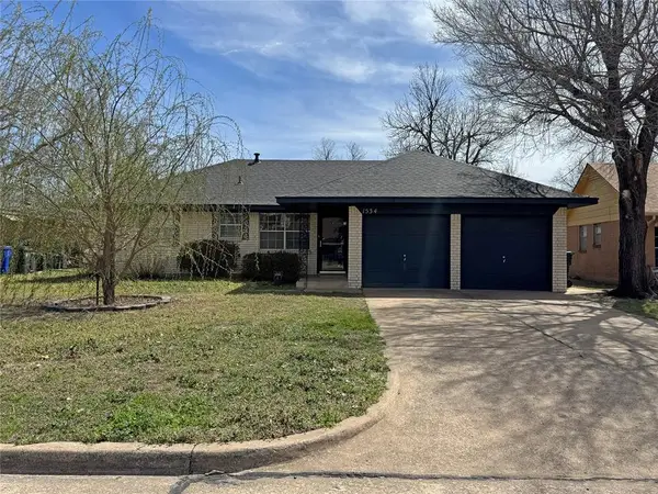 1534 Canterbury Street, Norman, OK 73069