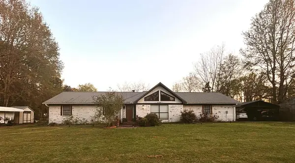 402 Elm Street, Broken Bow, OK 74728