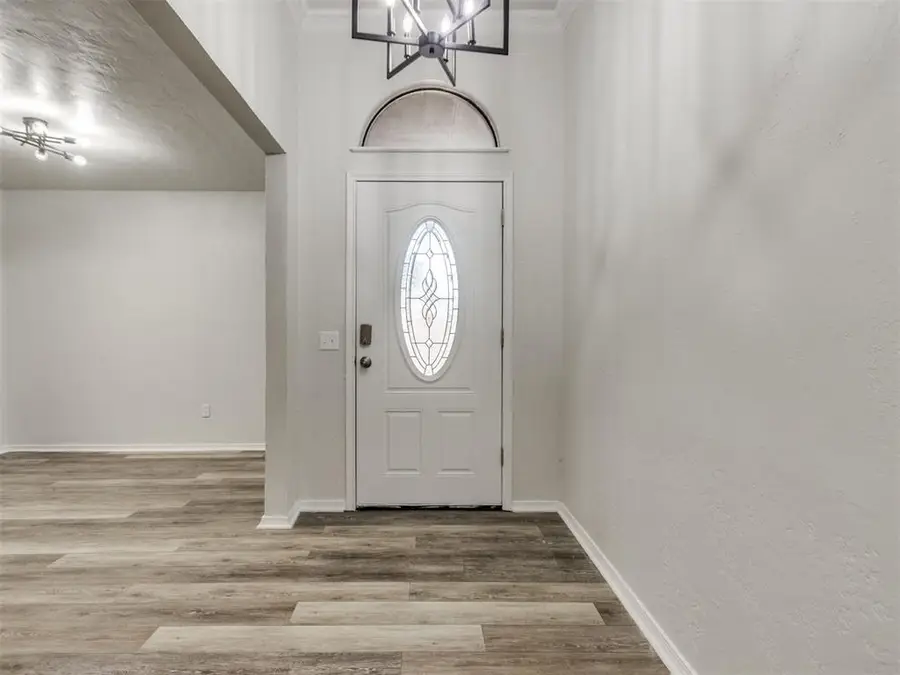 2116 NE 8th Street, Moore, OK 73160 - #2