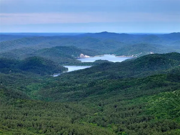 160 Stillhouse Road, Broken Bow, OK 74728