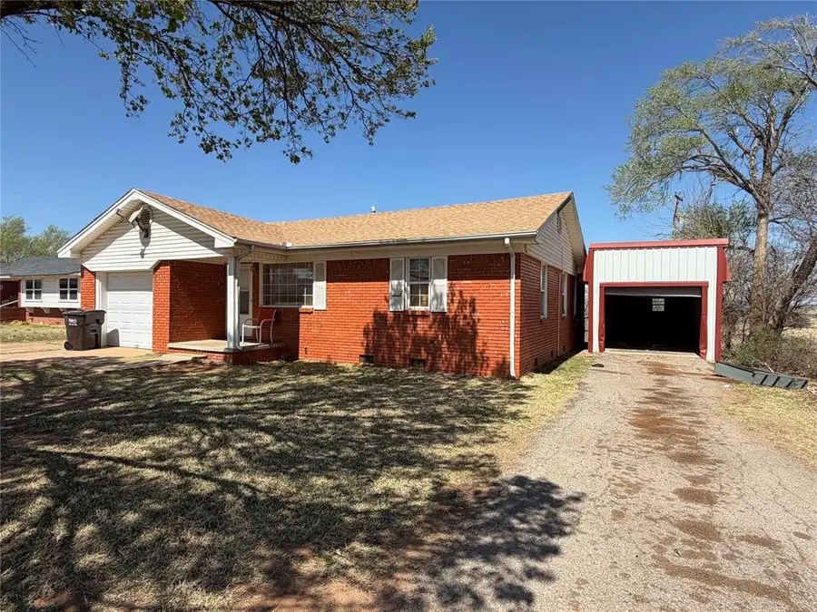 709 E E N Boundary Highway, Sentinel, OK 73664 - #3