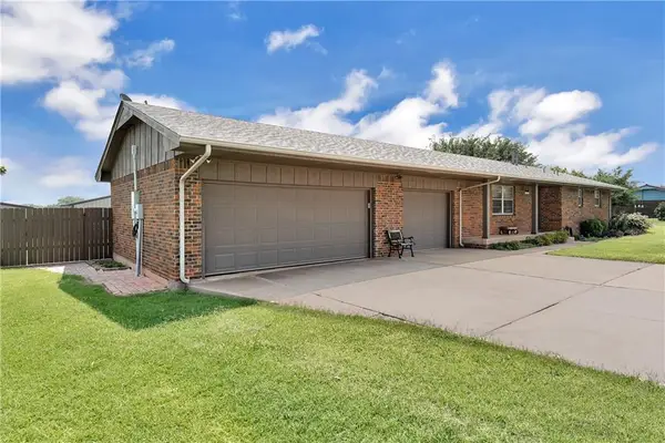 1912 N Watts #1912, Sayre, OK 73662