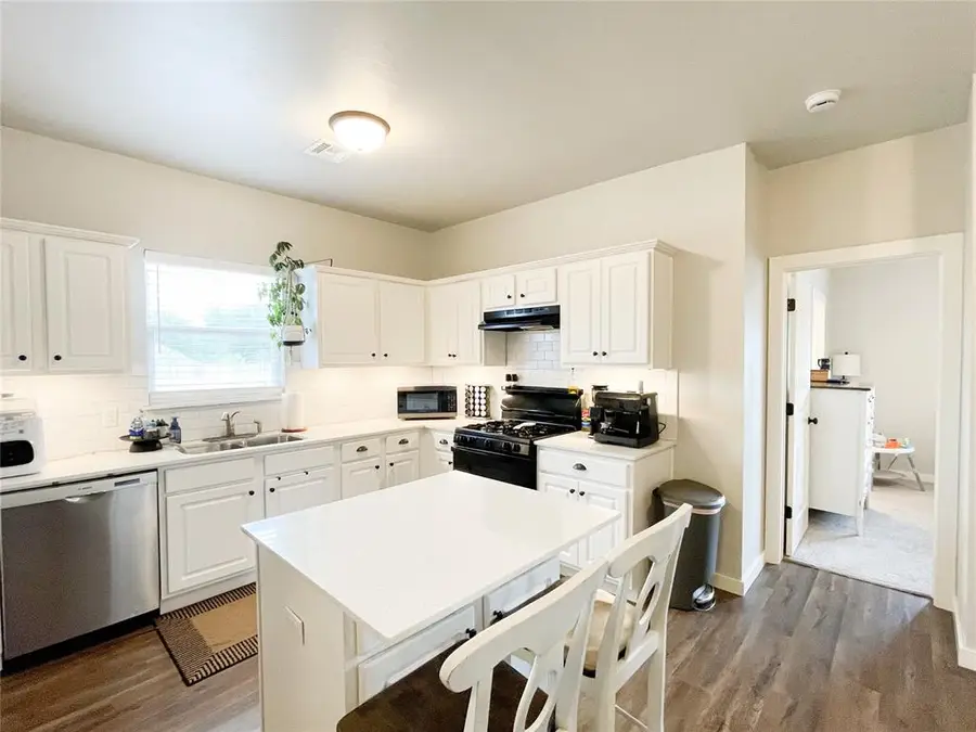 9800 Abington Circle, Edmond, OK 73025 - #3