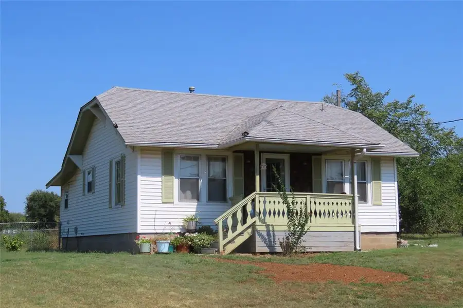 624 S Hazel Street, Guthrie, OK 73044 - #2