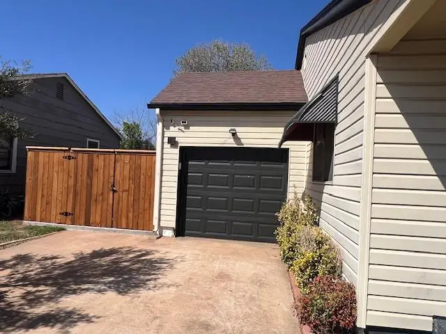 1029 E Walnut Street, Altus, OK 73521 - #3