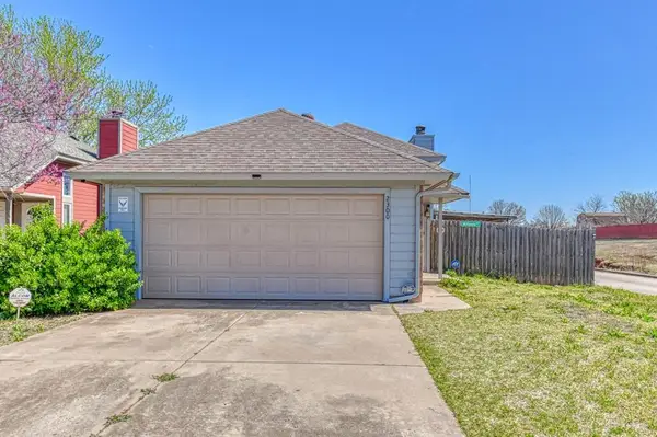 2300 Cedar Brook Drive, Moore, OK 73160