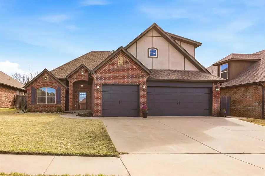 2108 Timber Xing, Yukon, OK 73099 - #2