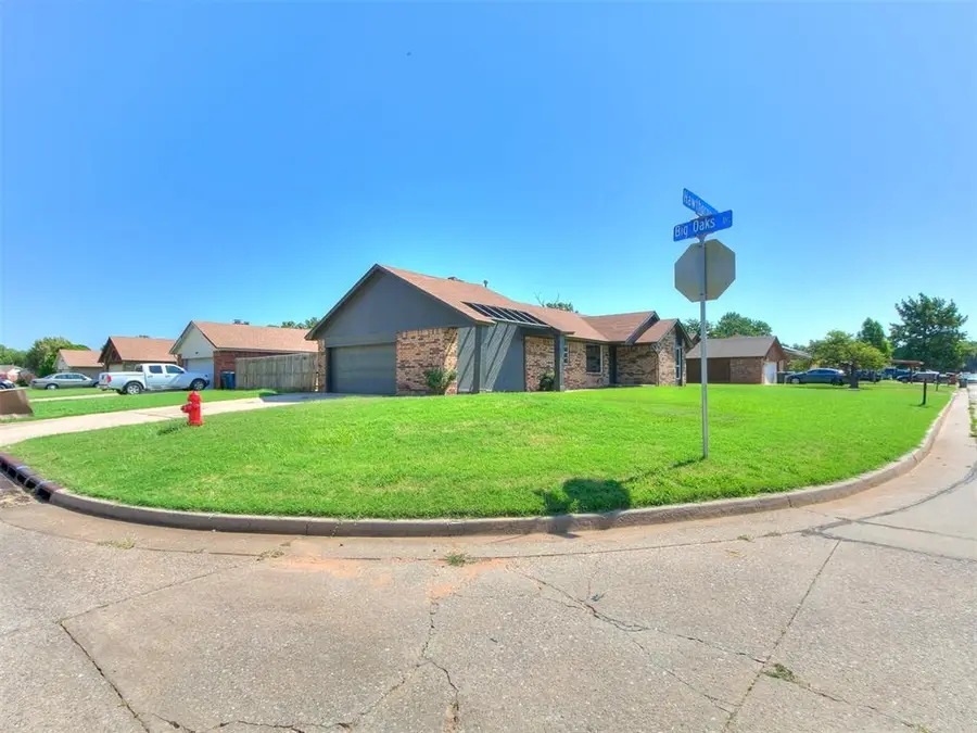 1025 Hawthorne Drive, Midwest City, OK 73110 - #3