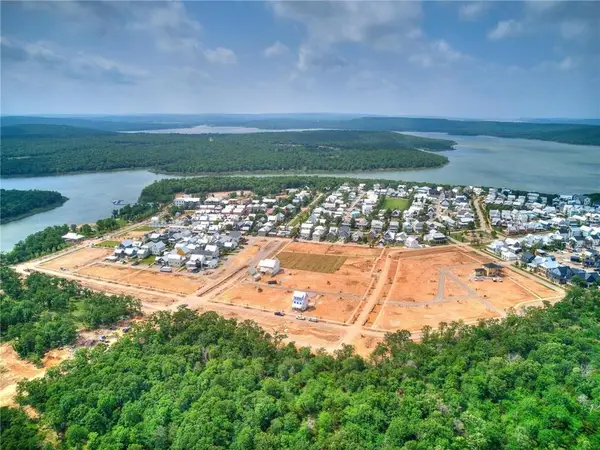 32 Hill Street, Carlton Landing, OK 74432