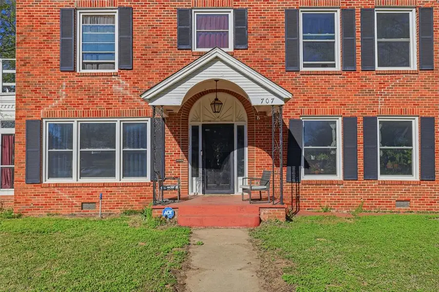 707 S Okfuskee Avenue, Wewoka, OK 74884 - #3