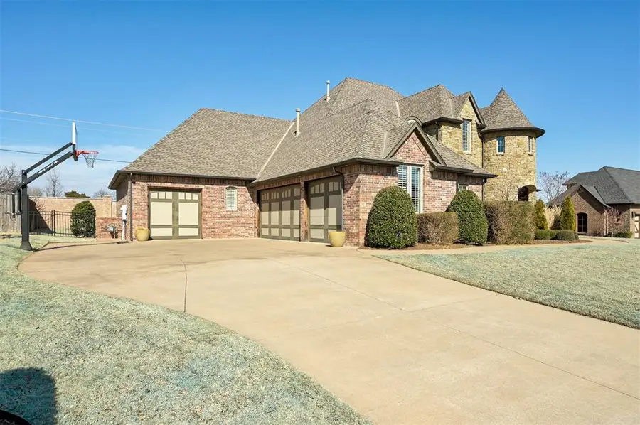 309 Oak Summit Road, Edmond, OK 73025 - #2