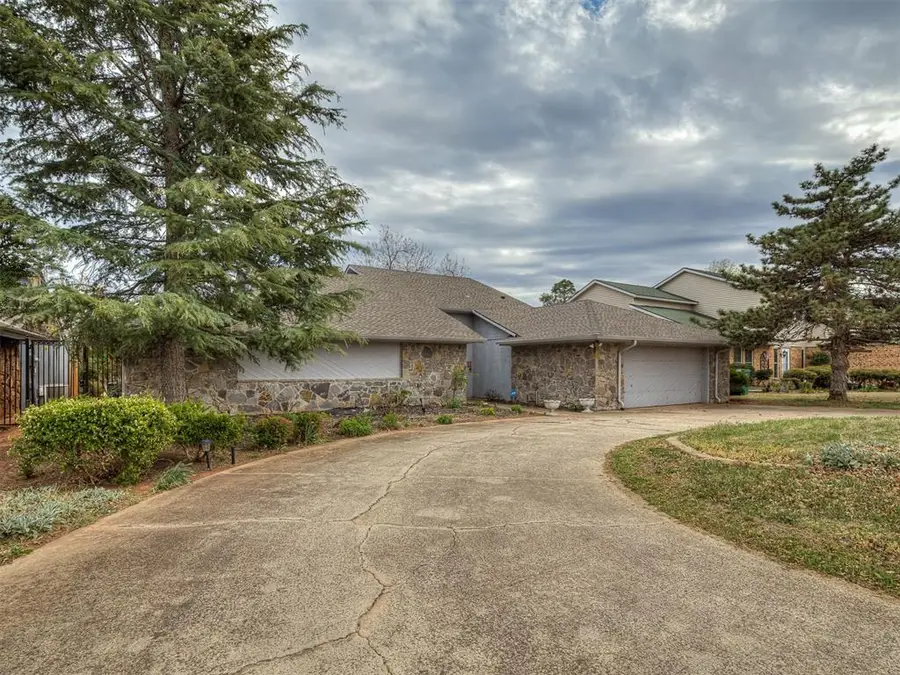 10604 Admiral Drive, Oklahoma City, OK 73162 - #3