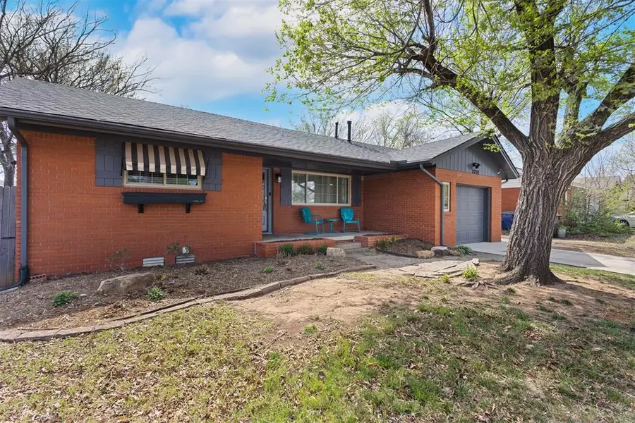 2732 Ridgeview Drive, The Village, OK 73120 - #2