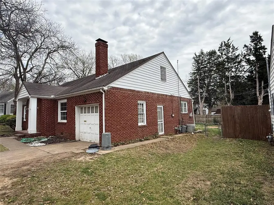 1628 S Dewey Avenue, Bartlesville, OK 74003 - #3