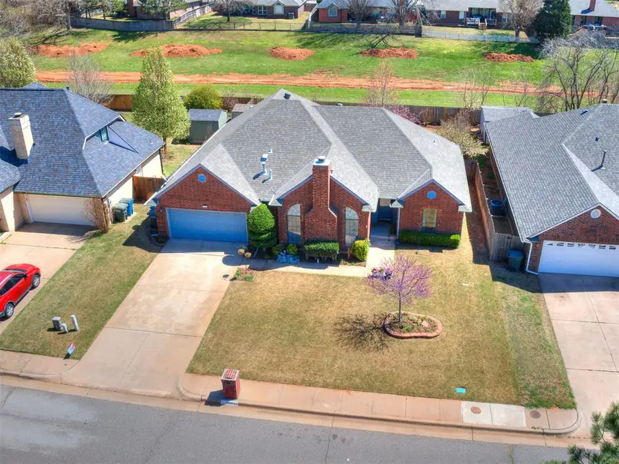 1424 Jamestown, Edmond, OK 73003 - #2