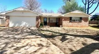 335 W Cedar Drive, Mustang, OK 73064 - #1