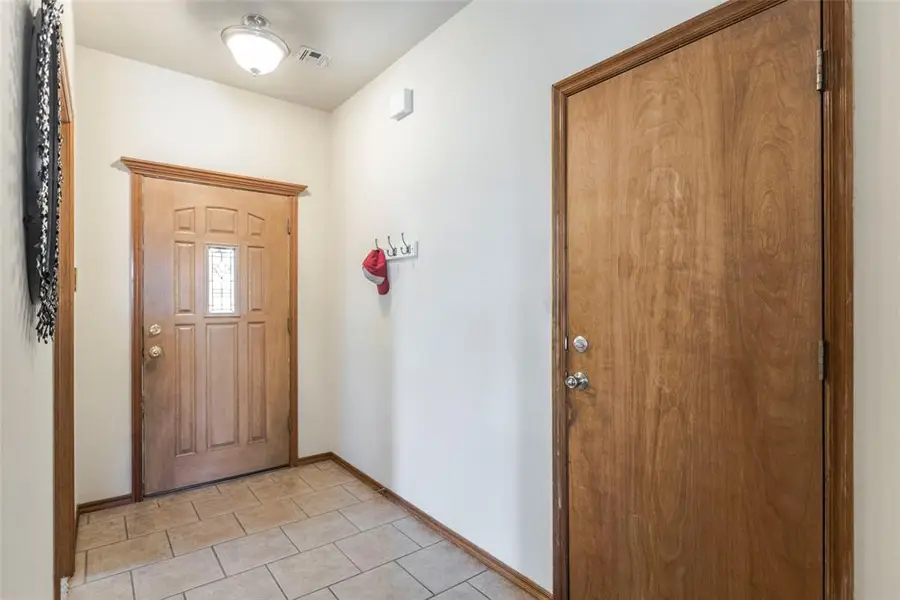 10301 Aberdeen Drive, Yukon, OK 73099 - #3