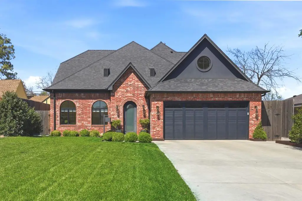 1123 Bedford Drive, Nichols Hills, OK 73116 - #1