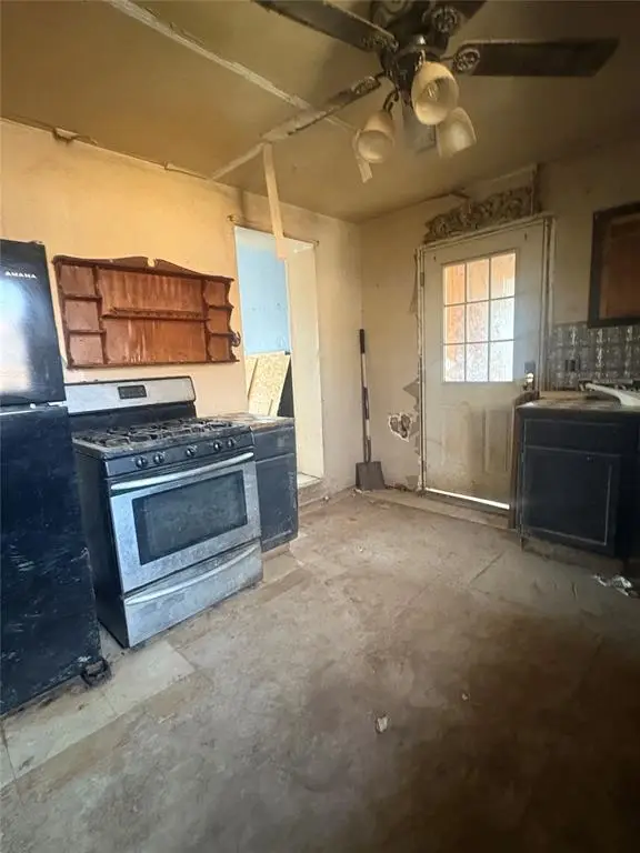 920 W Woodson Street, El Reno, OK 73036 - #3