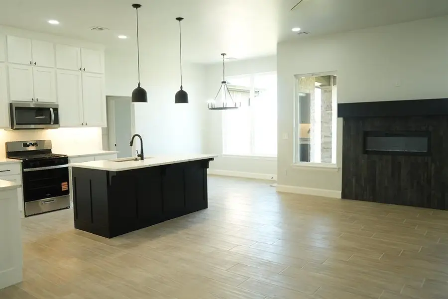 14604 S Broadway Avenue, Oklahoma City, OK 73170 - #3