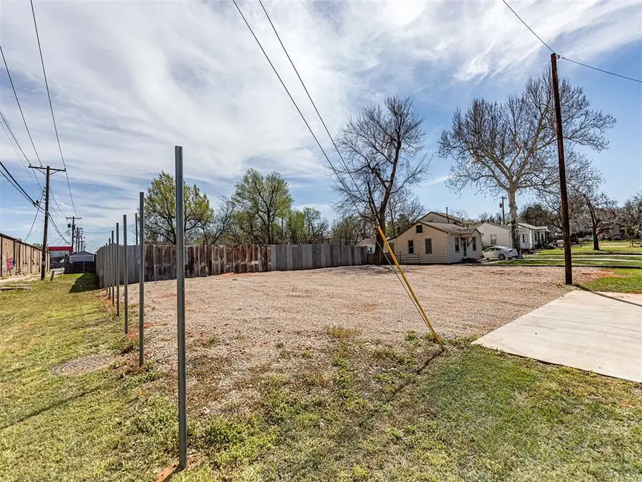 3924 N Youngs Boulevard, Oklahoma City, OK 73112 - #3