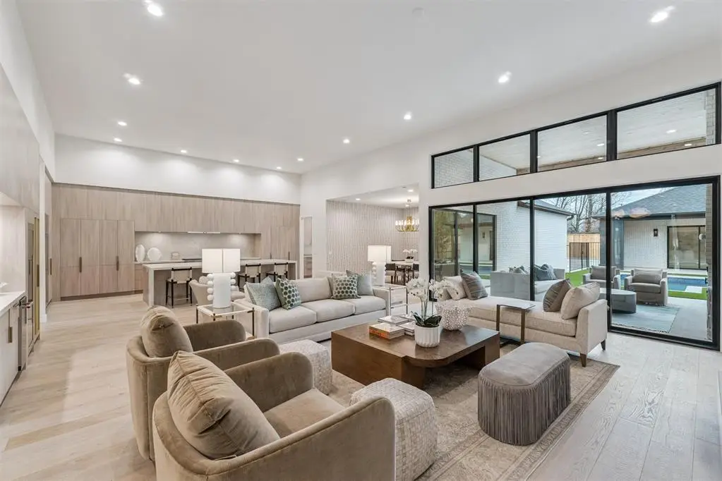 2809 Guilford Lane, Oklahoma City, OK 73120 - #1