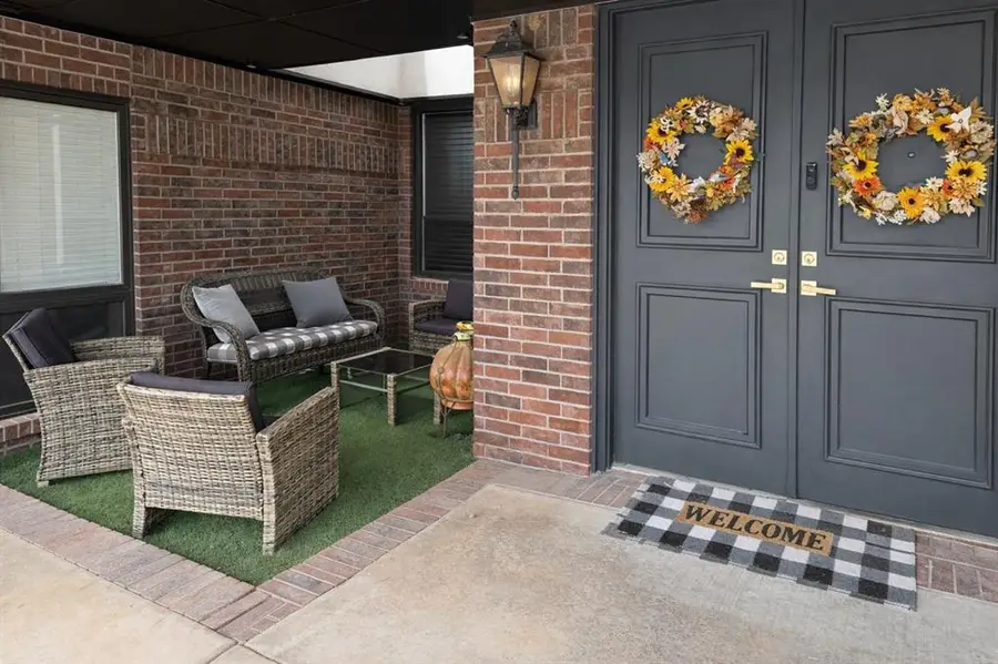 1105 SE Heritage Drive, El Reno, OK 73036 - #2