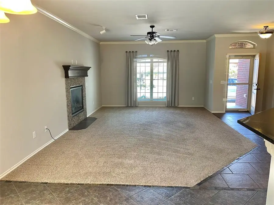 10316 Hawthorn Drive, Oklahoma City, OK 73120 - #3